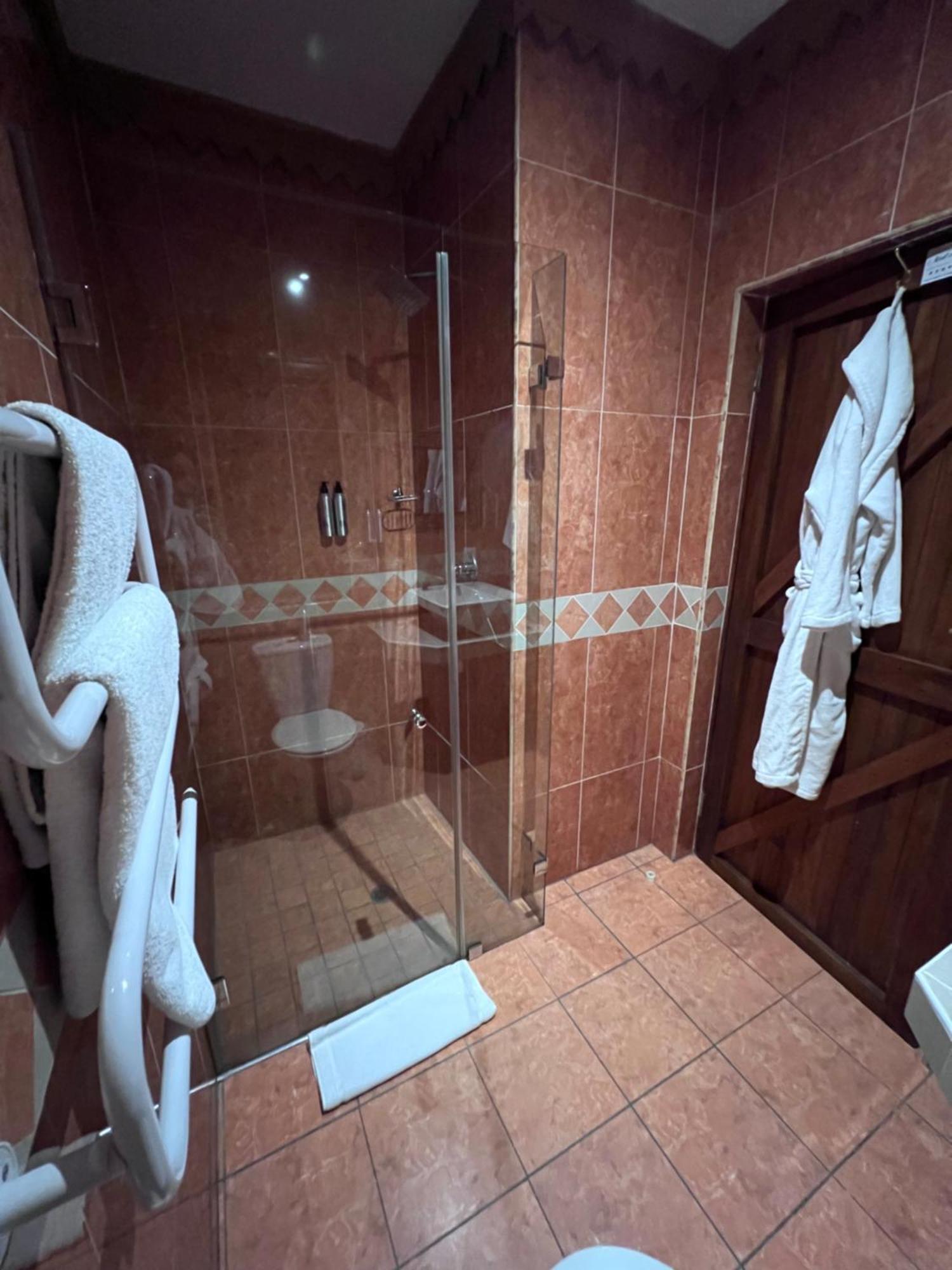 Bohemian Guesthouse - Претория Экстерьер фото