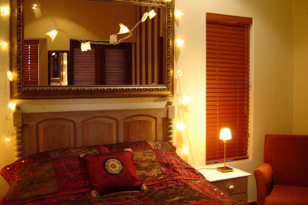 Bohemian Guesthouse - Претория Экстерьер фото