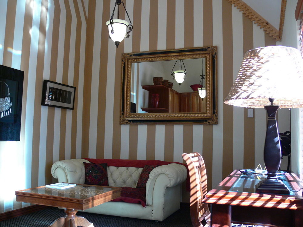 Bohemian Guesthouse - Претория Экстерьер фото