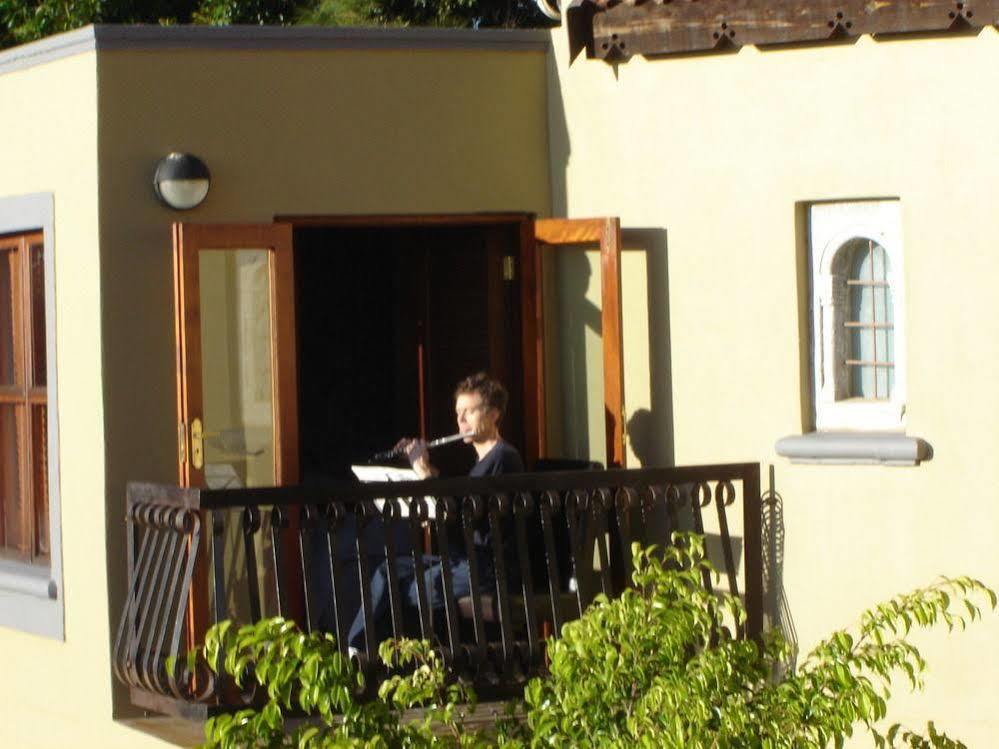 Bohemian Guesthouse - Претория Экстерьер фото